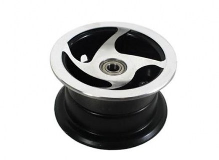 One A/T non drive wheel, complete with bearings.